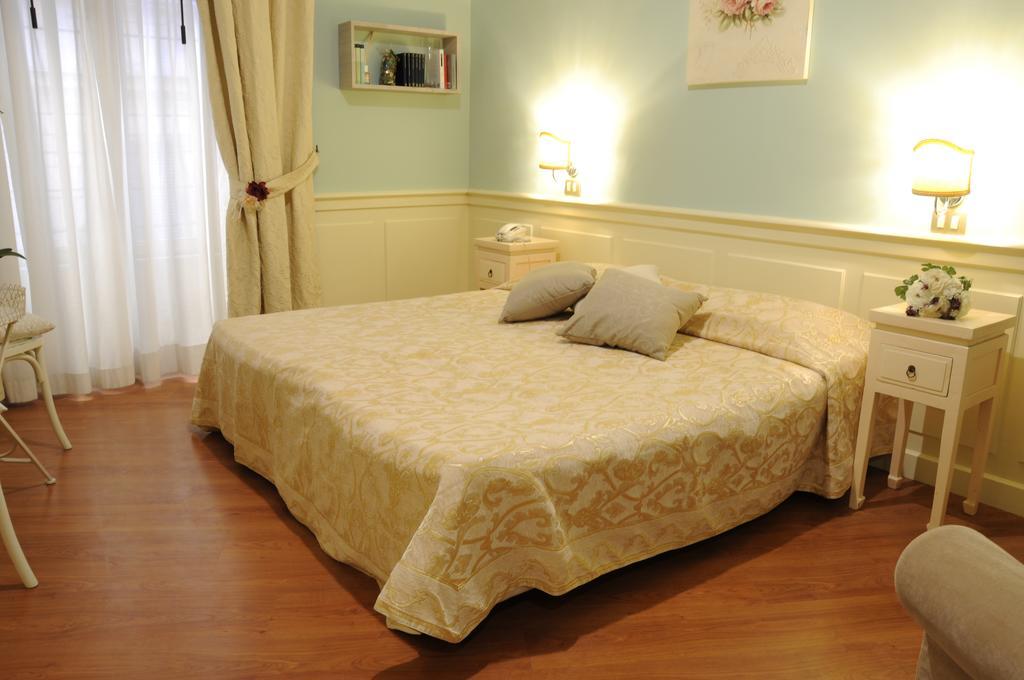 95 Rooms In Рим Экстерьер фото